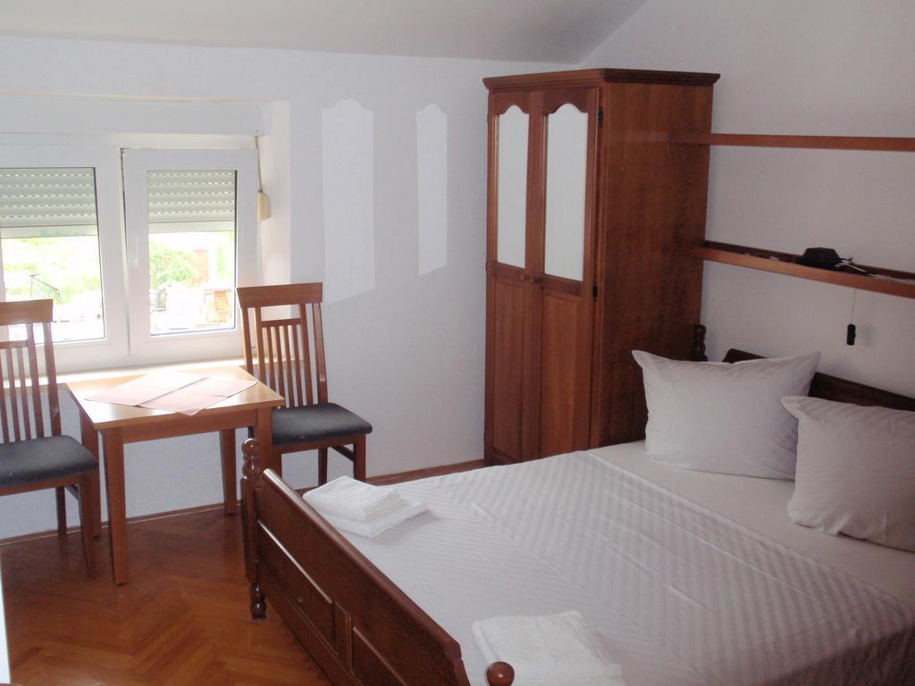 Pension Maestral Млини Экстерьер фото