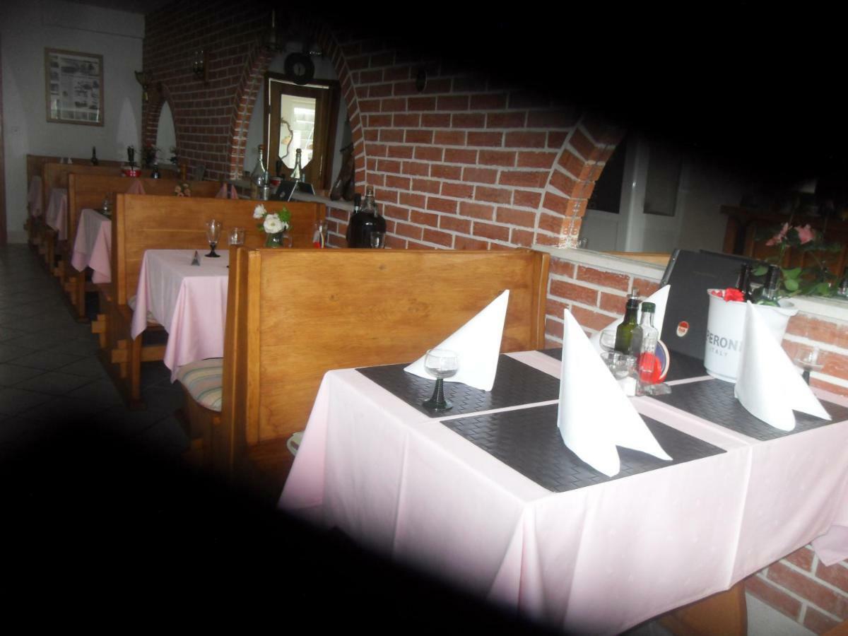 Pension Maestral Млини Экстерьер фото